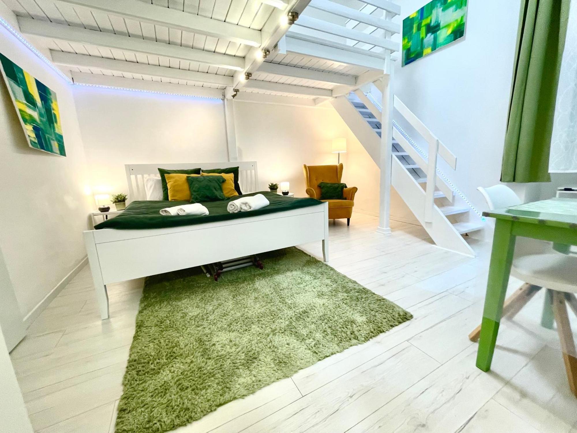 For Long Therm!! Teresian Apartment Near The Andrassy Street Free Air Conditioner Free Coffee — Photos 2