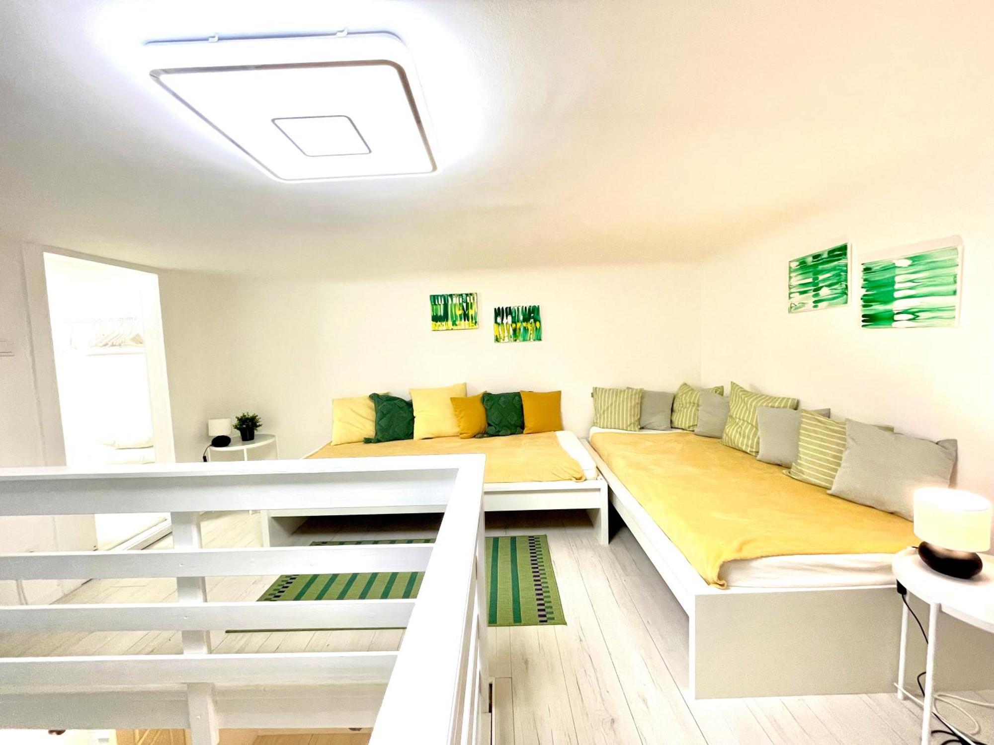 For Long Therm!! Teresian Apartment Near The Andrassy Street Free Air Conditioner Free Coffee — Photos 1